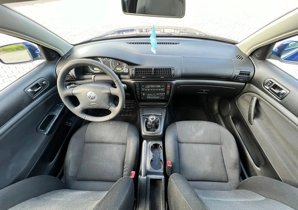 Volkswagen Passat cena 6500 przebieg: 217064, rok produkcji 2002 z Świdnica małe 254